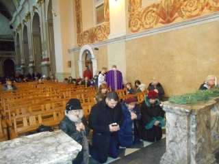 Poswiecenie wianka adwentowego oraz I Komunia dorosłych-5