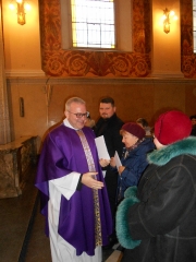 Poswiecenie wianka adwentowego oraz I Komunia dorosłych-6