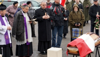 Powtórny_pochówek_ks_Szmyda_6