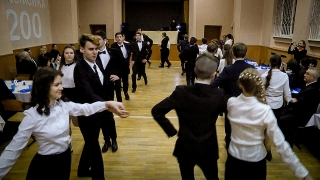 Studniówka w szkole Marii Magdaleny